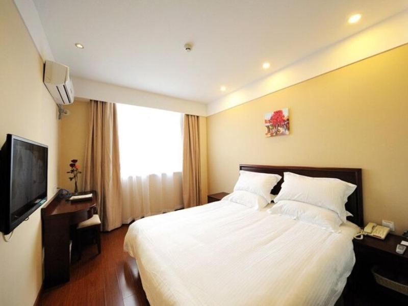 Greentree Inn Shanghai West Huaxia Road Metro Station Express Hotel Exteriér fotografie