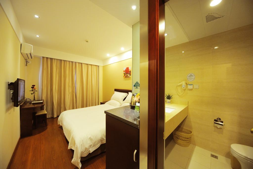 Greentree Inn Shanghai West Huaxia Road Metro Station Express Hotel Exteriér fotografie